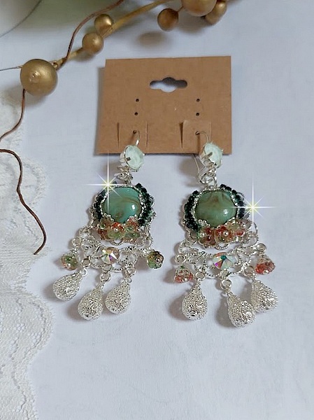 BO Blush Light green mont&eacute;es avec cabochons, estampes, breloques, perles Cristal Swarovski