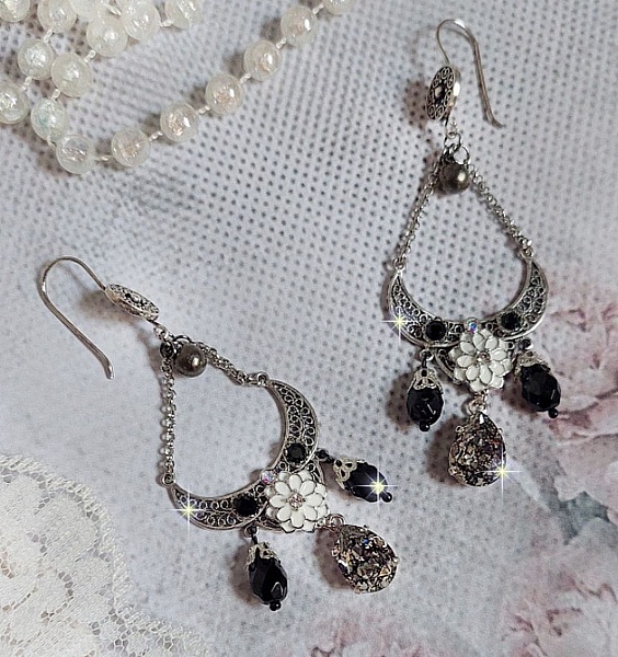 BO Bohochic argent&eacute;es et Noir cr&eacute;es avec des cabochons poire en cristal, breloque &eacute;poxy, poires en verre sur des crochets d'oreilles en argent 925