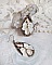 Boucles d'oreilles pendantes style shabby chic avec cabochons vintage.