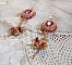 BO Nous Deux brod&eacute;es avec cabochons et perles en cristal Swarovski, crochets d'oreilles en or Gold Filled 14 carats