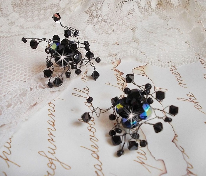 BO Douce Nuit avec des toupies en cristal de Swarovski et des facettes en verre