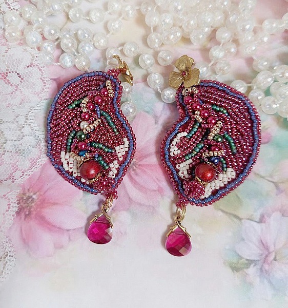 BO Enchantement d'Automne brod&eacute;es avec rocailles, perles rondes nacr&eacute;es et cristaux Swarovski