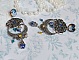 BO Il Etait une Fois cr&eacute;&eacute;es avec m&eacute;daillon m&eacute;tal et laiton, cabochons verres et perles cristal Swarovski 