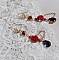 BO Flamenca mont&eacute;es avec cabochons en Cristal, roses en R&eacute;sine, perles rondes en Jade, une cha&icirc;ne avec des poires en oxyde de Zirconium