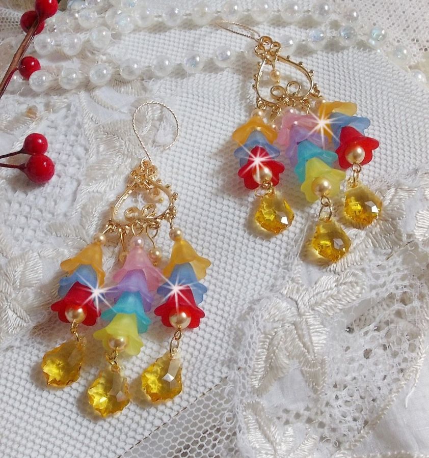 BO Garden Flowers mont&eacute;es avec des gouttes, perles rondes nacr&eacute;es en Cristal, fleurs lucites, perles en Verre sur crochets diamant&eacute;es en Gold Filled 14 carats