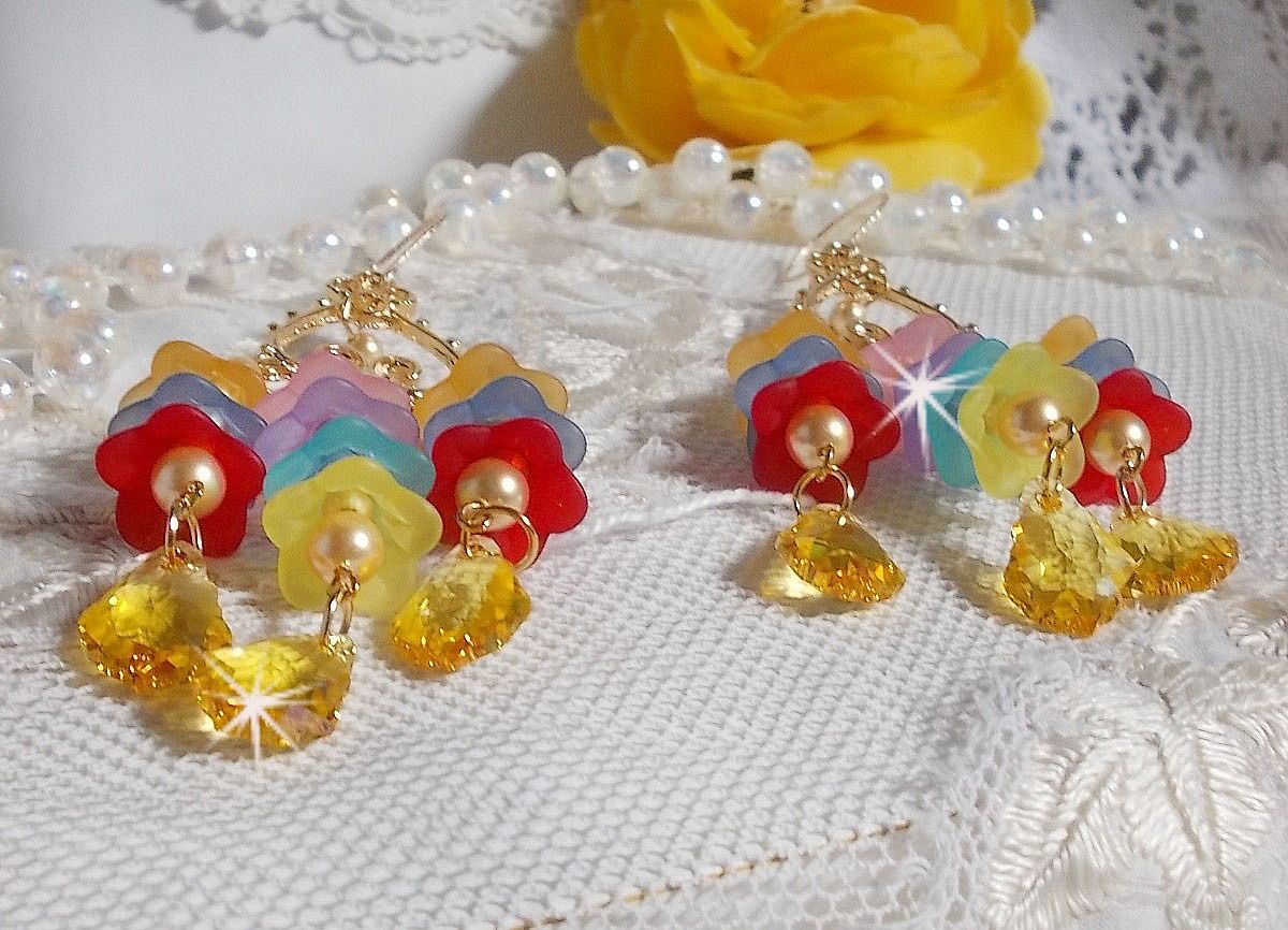 BO Garden Flowers mont&eacute;es avec des gouttes, perles rondes nacr&eacute;es en Cristal, fleurs lucites, perles en Verre sur crochets diamant&eacute;es en Gold Filled 14 carats