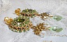 BO Garden Party brod&eacute;es avec des cabochons vintage vert, des cristaux de Swarovski, des perles nacr&eacute;es et des rocailles Miyuki