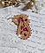 BO Holidays aux teintes color&eacute;es de Beige et Fuchsia inspir&eacute;es des belles vacances. Mont&eacute;es avec des rocailles en Verre sur supports de boucles gouttes, cristaux et crochets Gold Filled 14 carats