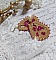BO Holidays aux teintes color&eacute;es de Beige et Fuchsia inspir&eacute;es des belles vacances. Mont&eacute;es avec des rocailles en Verre sur supports de boucles gouttes, cristaux et crochets Gold Filled 14 carats