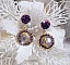 BO Illusions Merveilleuses cr&eacute;&eacute;es avec des cabochons mauve en verre, des entretoises dor&eacute;es et strass&eacute;es de couleur Am&eacute;thyste, estampes filigran&eacute;es, clous d'oreilles dor&eacute;es
