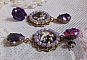 BO La Lavendi&egrave;re cr&eacute;&eacute;es avec des cabochons loupe, des cristaux PureCrystal, des cabochons en r&eacute;sine, des accessoires en plaqu&eacute; Or et en Laiton de couleur Bronze