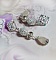 Boucles d'oreilles pendantes en strass et perles Swarovski scintillantes.