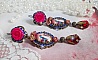 BO Marie et J&eacute;sus cabochons r&eacute;sine, fleurs en porcelaine, strass verre, poires facett&eacute;es et crochets d'oreilles laiton