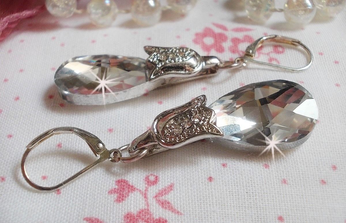 Boucles d'oreilles pendantes gouttes en cristal et argent 925.
