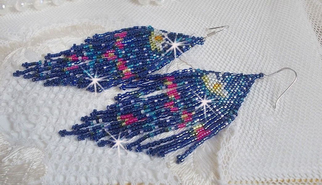 BO N&eacute;nuphars mont&eacute;es avec des rocailles et crochets d'oreilles en argent 925/1000. 