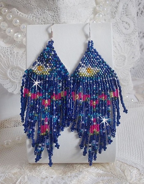 BO N&eacute;nuphars mont&eacute;es avec des rocailles et crochets d'oreilles en argent 925/1000. 