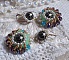 BO Ode Green and Purple mont&eacute;es avec rocailles, perles rondes nacr&eacute;es en Cristal, perles en Verre et crochets d'oreilles Gold Filled 14 carats