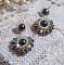 BO Ode Green and Purple mont&eacute;es avec rocailles, perles rondes nacr&eacute;es en Cristal, perles en Verre et crochets d'oreilles Gold Filled 14 carats