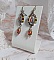 BO Oiseau Huppe ovales et pendantes, cabochons repr&eacute;sentant des oiseaux mont&eacute;es sur pendentifs, gouttes en verre, cabochons en cristal et dormeuses en laiton. Une fa&ccedil;on de voir ce bel oiseau