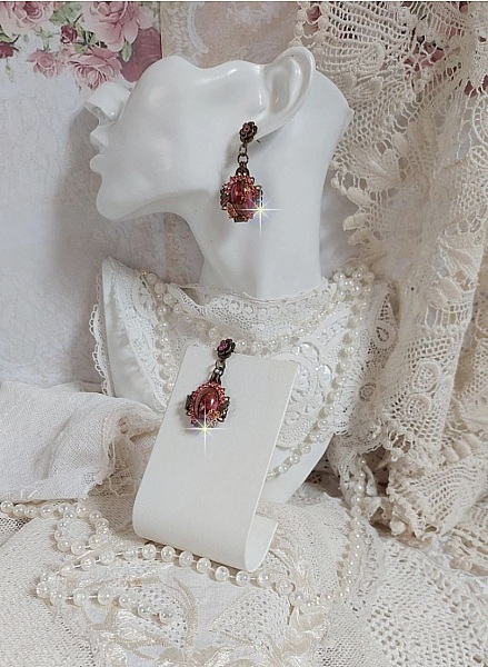 BO Pampelone Fuchsia avec cabochons ovales aux feuilles d&rsquo;or, strass, cristaux, Roses, breloques papillons, estampes et clous d&rsquo;oreilles en m&eacute;tal bronze