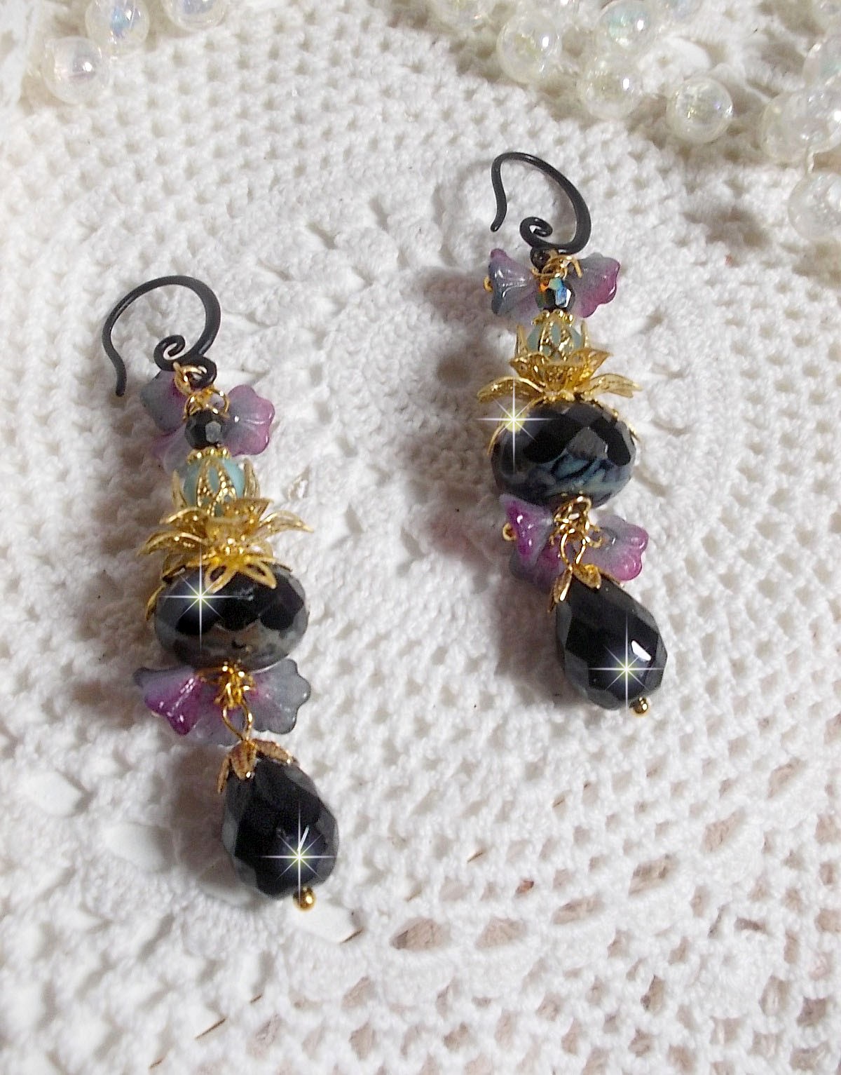 BO Paris et Ritournelles mont&eacute;es avec perles cristal, perles verre et pierres de gemme