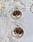 Boucles d'oreilles Arbre de Vie avec perles noires et nacrées.