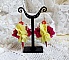 Boucles d'oreilles fleurs en mousseline de soie et cristaux.
