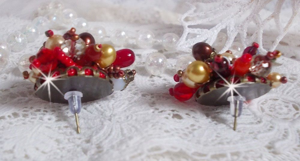 BO Printemps Color&eacute; brod&eacute;es avec des Cristaux de Swarovski, des perles en verre, des gouttes, des calottes et des rocailles.