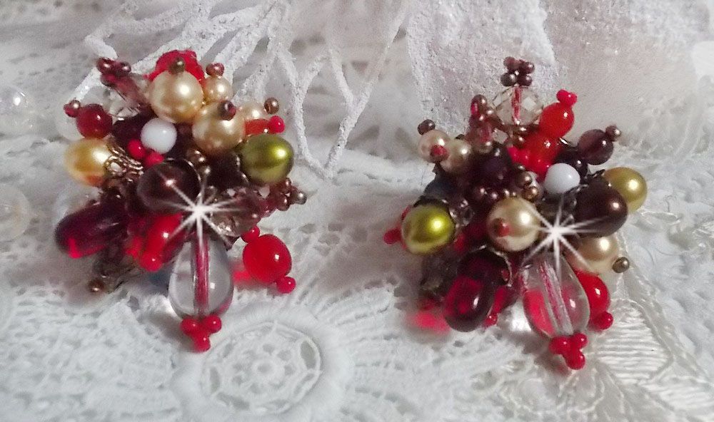 BO Printemps Color&eacute; brod&eacute;es avec des Cristaux de Swarovski, des perles en verre, des gouttes, des calottes et des rocailles.