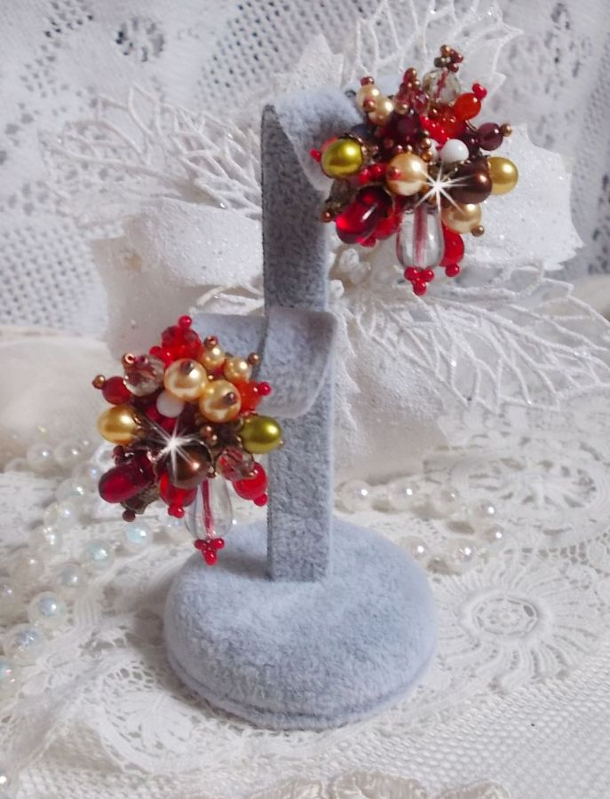 BO Printemps Color&eacute; brod&eacute;es avec des Cristaux de Swarovski, des perles en verre, des gouttes, des calottes et des rocailles.