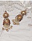 BO Reflets de Ros&eacute;e brod&eacute;es avec des cabochons ronds et ovales fleuries avec une roses rouge, orn&eacute;es de rocailles, perles et chatons en Cristal avec des crochets en Gold Filled 14 carats 