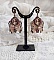 Boucles d'oreilles vintage avec cabochons, nœuds satin et perles.
