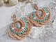 BO Ronde de perles avec des perles, rocailles Miyuki et Matubo en verre de couleur Menthe/Beige/Saumon/Caramel mont&eacute;s sur des anneaux cr&eacute;oles avec des crochets en Laiton, une &eacute;l&eacute;gance &agrave; porter.