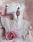 BO Rosal&egrave;ne de style baroque avec cabochons d&rsquo;une femme attendrie envers son enfant, cristaux, &eacute;toiles en Zirconium Rose s/estampes Laiton, breloques en forme de fleurs &eacute;maill&eacute;es sur clous d'oreilles