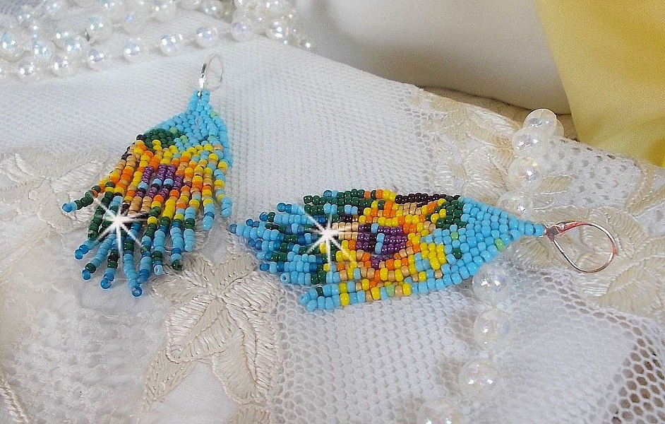 BO Tournesol mont&eacute;es avec des rocailles color&eacute;es de qualit&eacute; en Verre : Bleu Turquoise, Jaune, Orange, Marron, Vert, Noir, Violet et Dor&eacute;. Repr&eacute;sentant ces fleurs, elles sont le symbole du soleil