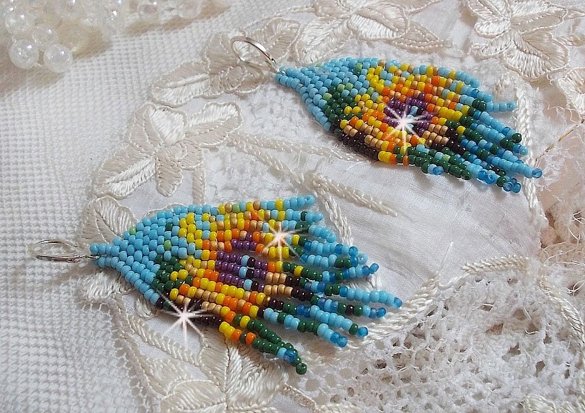 BO Tournesol mont&eacute;es avec des rocailles color&eacute;es de qualit&eacute; en Verre : Bleu Turquoise, Jaune, Orange, Marron, Vert, Noir, Violet et Dor&eacute;. Repr&eacute;sentant ces fleurs, elles sont le symbole du soleil