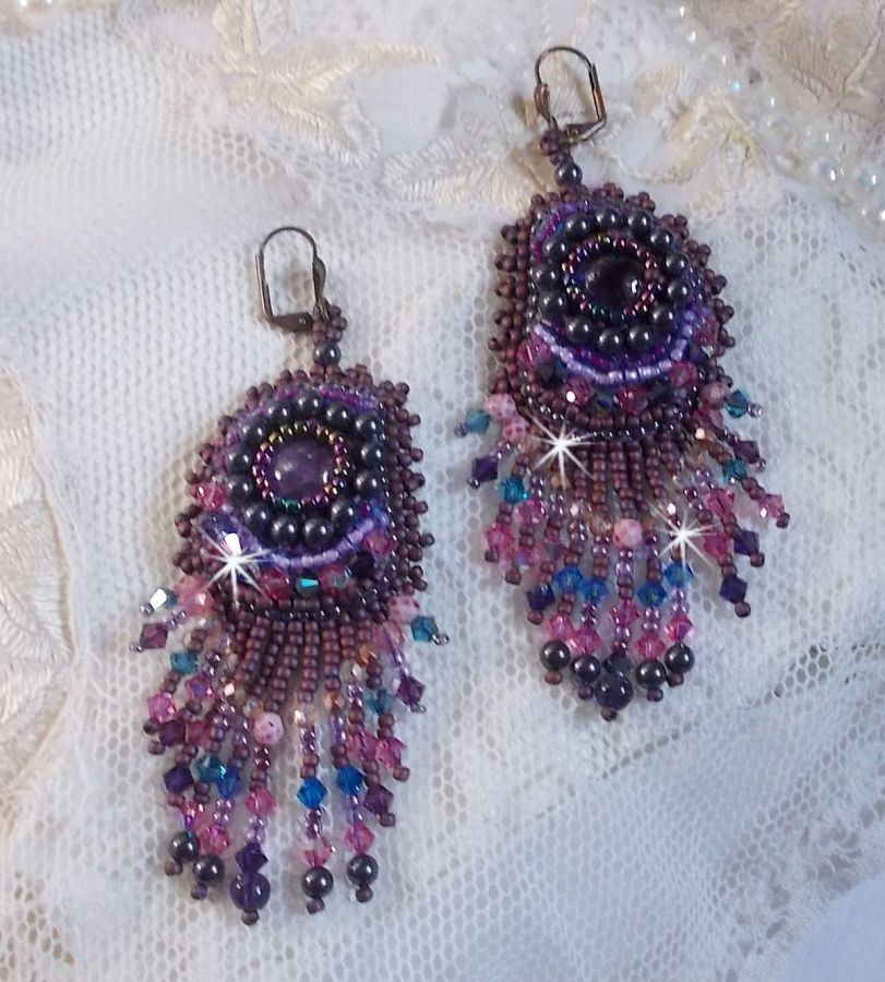 BO Esm&eacute;ralda brod&eacute;es avec des perles de gemmes, cristal de Swarovski et perles tr&egrave;s fines