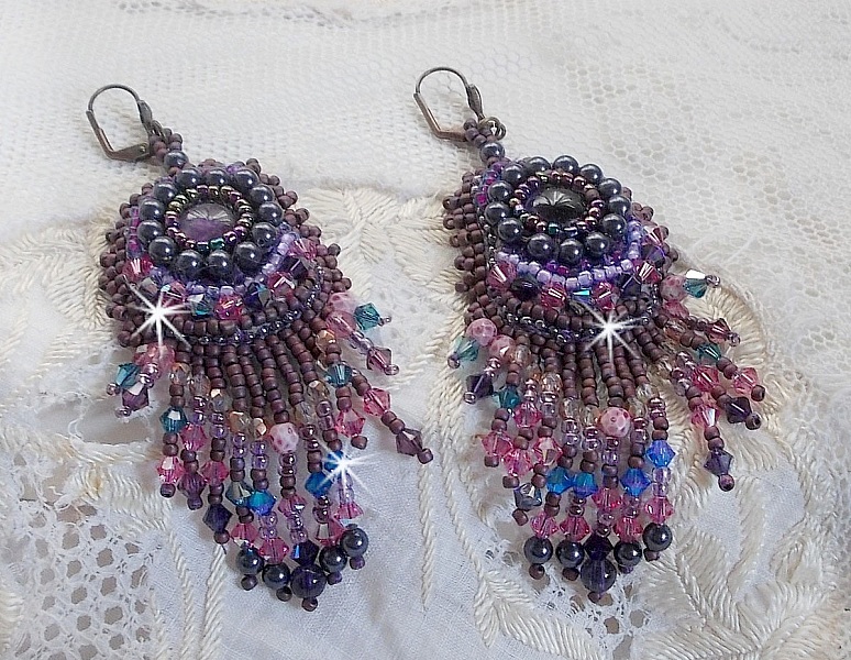 BO Esm&eacute;ralda brod&eacute;es avec des perles de gemmes, cristal de Swarovski et perles tr&egrave;s fines