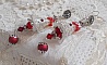 BO Tendre Rouge avec des Cristaux de Swarovski, des perles rondes facett&eacute;es et des crochets d'oreille en argent 925/1000