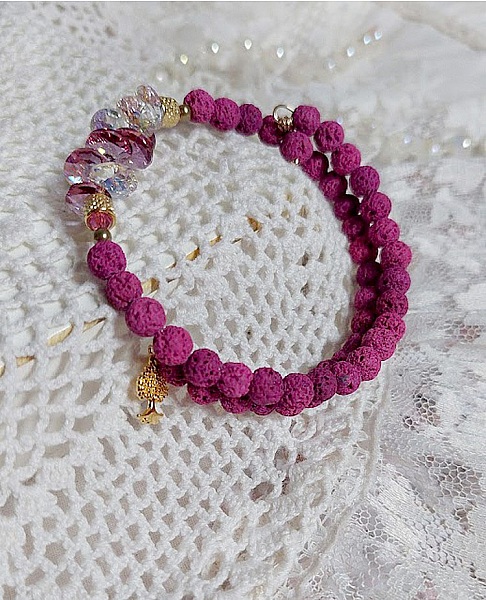 Bracelet bohème chic en pierres de lave rose framboise.