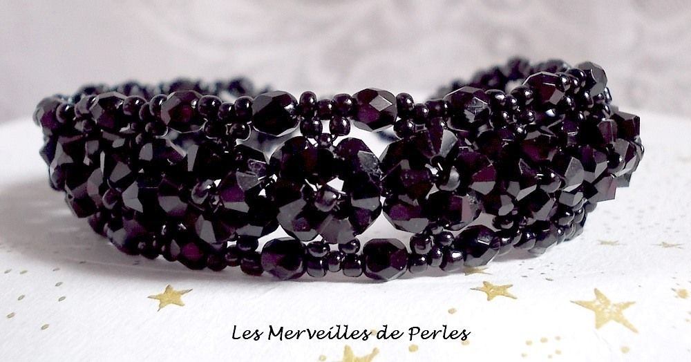 Bracelet Nuit Etoil&eacute;e avec des facettes et des cristaux de Swarovski