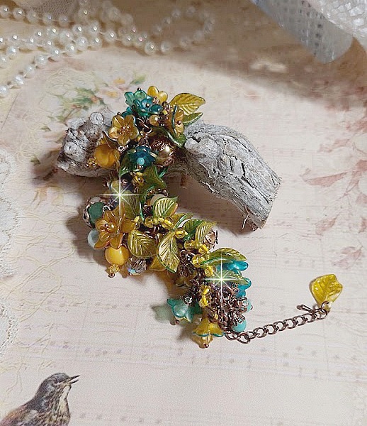 Bracelet Cézanne fleuri avec perles aventurine et jade jaune.