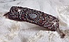 Bracelet manchette artisanal brodé en perles et Jaspe Picasso.