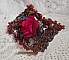 Bracelet manchette Belle H&eacute;l&egrave;ne pour une mode vintage avec des fleurs en tissu mis en forme avec rocailles Dark Bronze, bugles et mini-goutte en verre, facettes, calcite, perles et cristaux