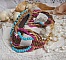Bracelet Cheyenne manchette brod&eacute; avec une pierre de gemme, un rubis Fuchsite avec des rocailles Miyuki et des rocailles tch&egrave;ques.