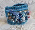Bracelet manchette Far West en jean, perles et pierres gemmes.