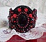 Bracelet manchette Midnight in Paris brod&eacute; tendance romantique avec un cabochon en verre