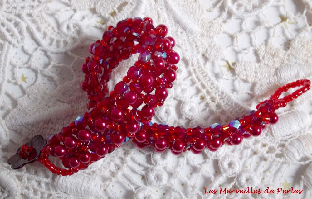 Bracelet en perles Myrella avec des facettes et perles nacr&eacute;es