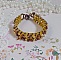 Bracelet Soleil mont&eacute; avec des facettes en verre de boh&egrave;me aux couleurs Topaze AB &agrave; laquelle s&rsquo;ajoute des perles rondes nacr&eacute;es Gold et Maron o&ugrave; elles s&rsquo;entrelacent avec les rocailles Dor&eacute;es satin&eacute;es