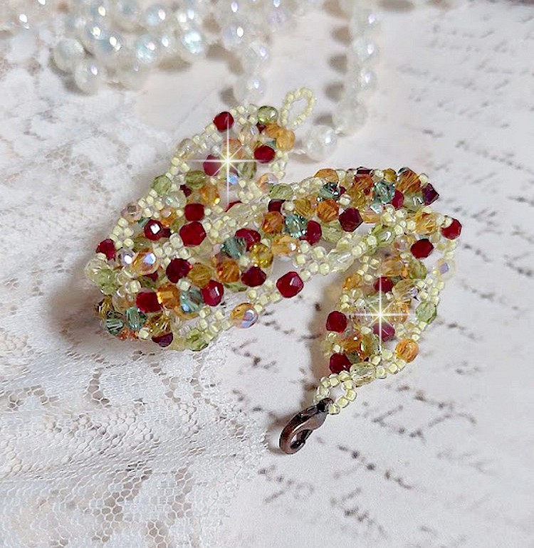 Bracelet Proven&ccedil;al avec des toupies en cristal de Swarovski et des facettes